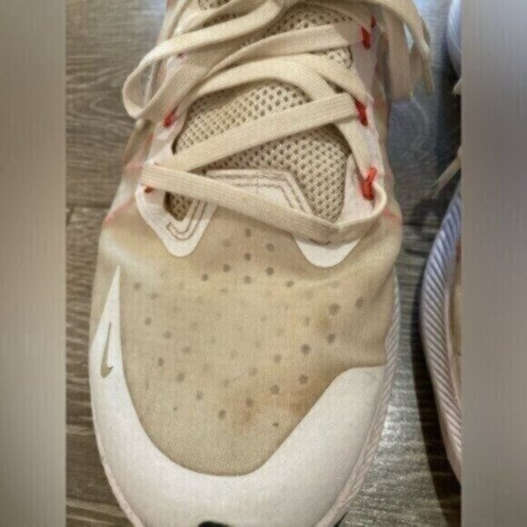 Nike Winflo 8 Crimson Athletic Running Cushioned Flyknit Workout Shoes - Picture 6 of 11